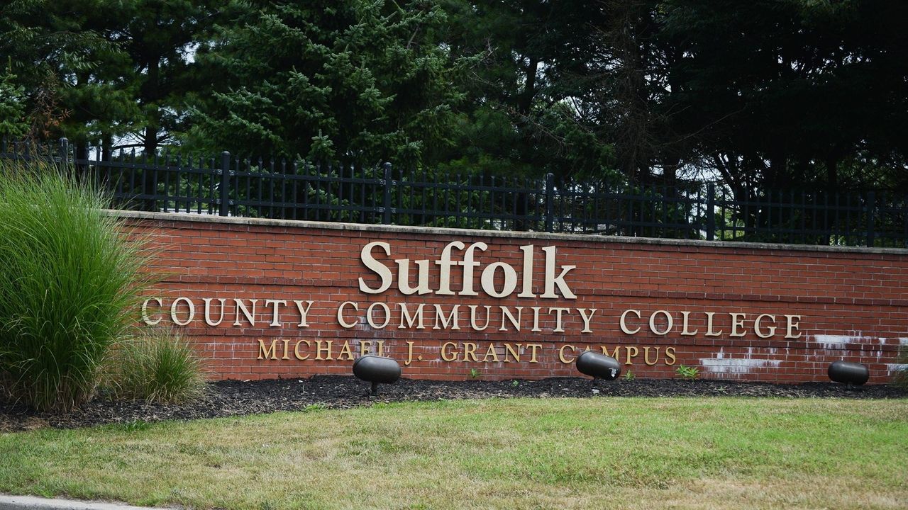 Suffolk Creates Workaround For Community College Residency Documents Newsday