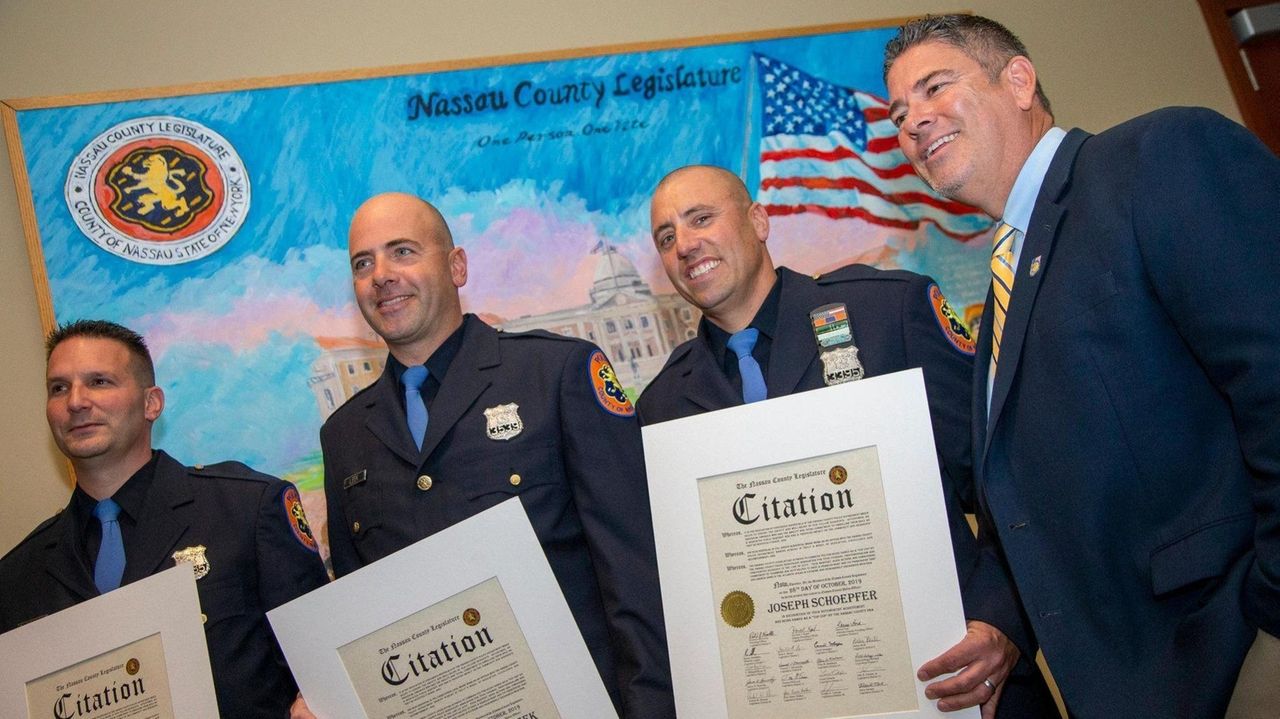 Nassau Officers Honored For Rescue Off Jones Inlet Newsday 