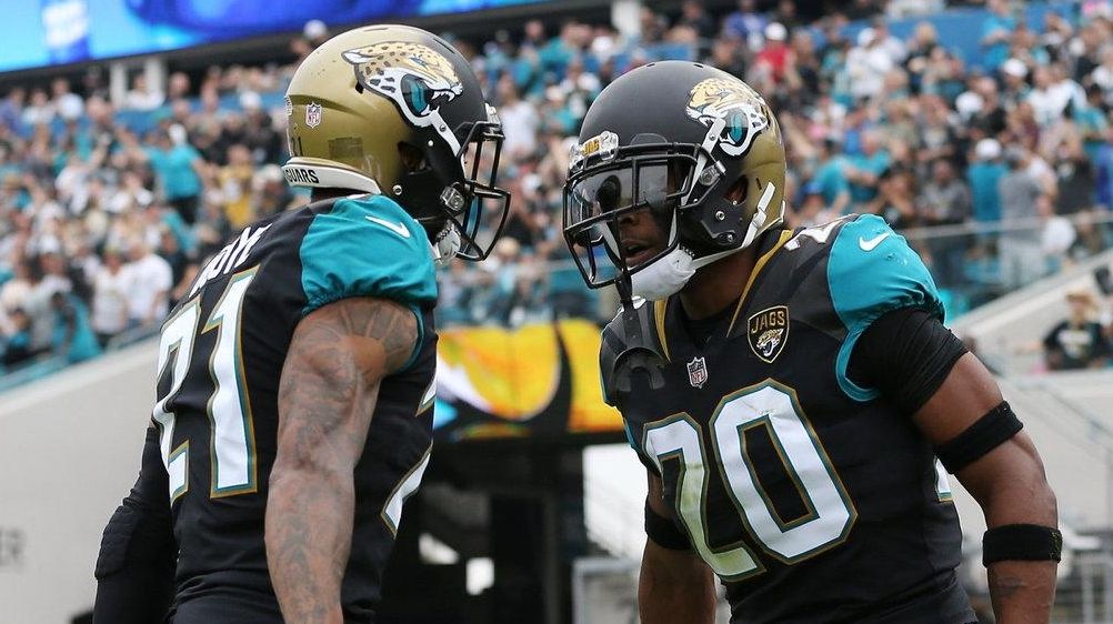 Jacksonville Jaguars defensive players celebrate an interception by News  Photo - Getty Images