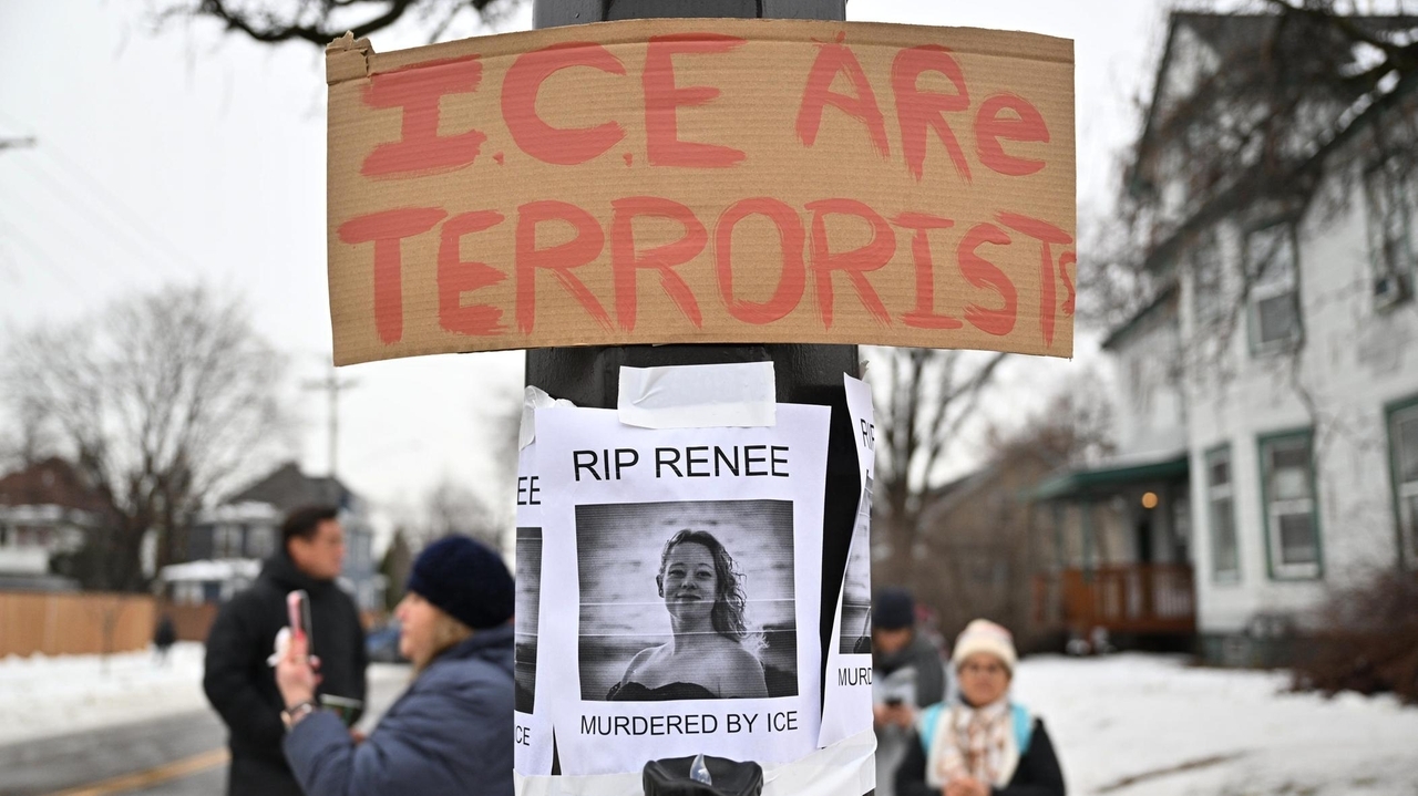 Family and neighbors mourn woman who was shot by ICE agent and made ...