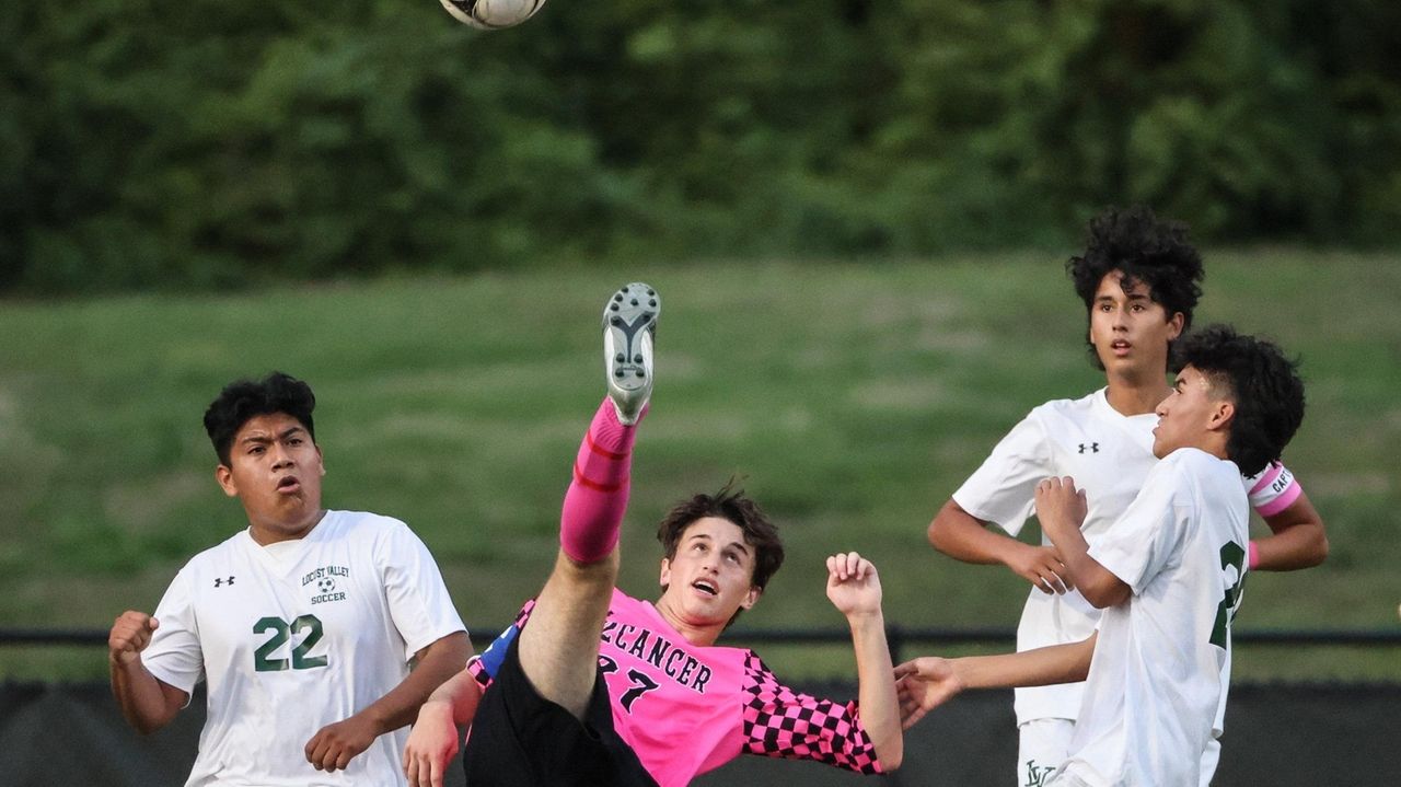 Photos Wheatley vs. Locust Valley boys soccer Newsday