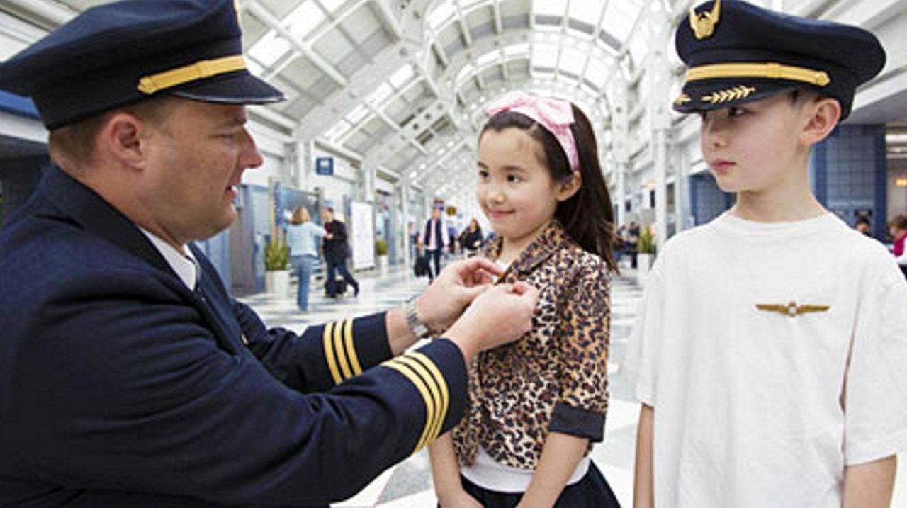 Airlines’ policies for kids flying alone vary Newsday