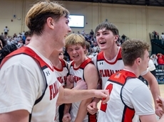 Floral Park's 29-10 run before halftime keys LI Class A title win