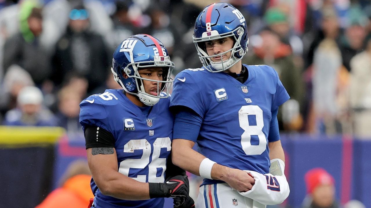 Giants' playoff hopes are brighter after win over Commanders