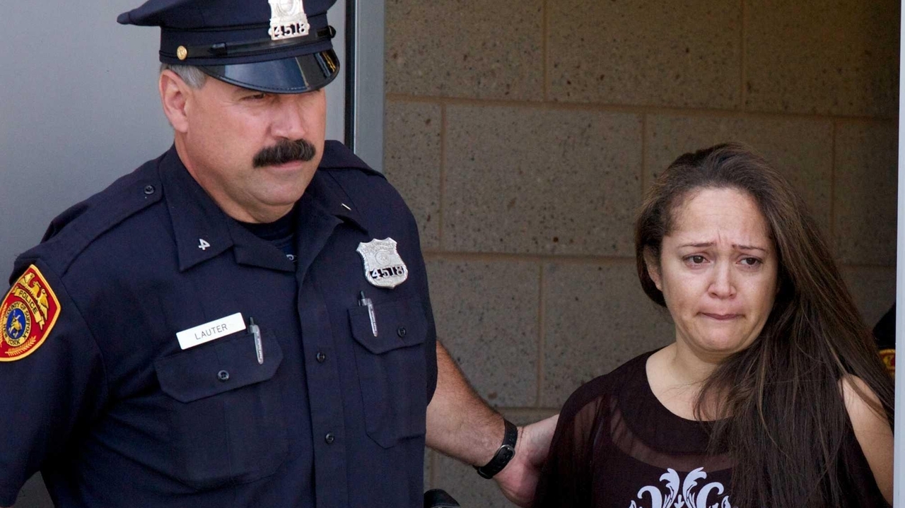 Mom in daughter's fight with girl, 15, wanted to help resolve vendetta ...