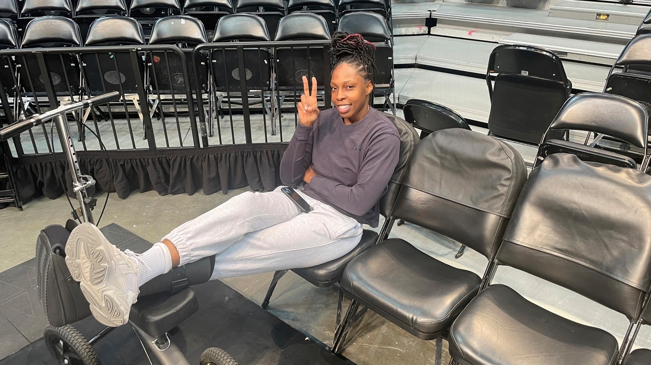 Chelsea Gray and Kiah Stokes out for Game 4 of the WNBA Finals with ...