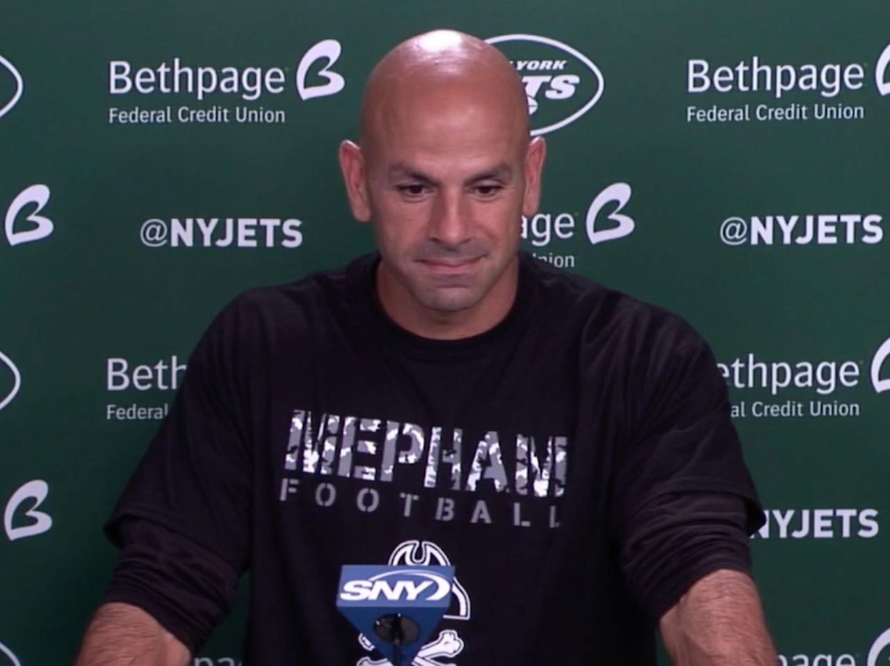 Notebook  Jets HC Robert Saleh Assesses the Guardian Helmet