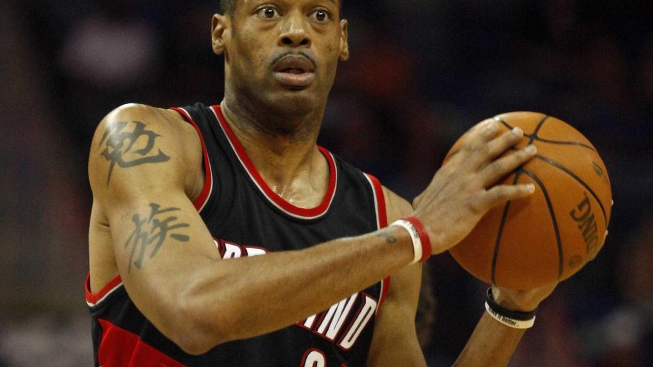 Knicks do sign-and-trade for Marcus Camby; Steve Novak, J.R. Smith will be  back - Newsday