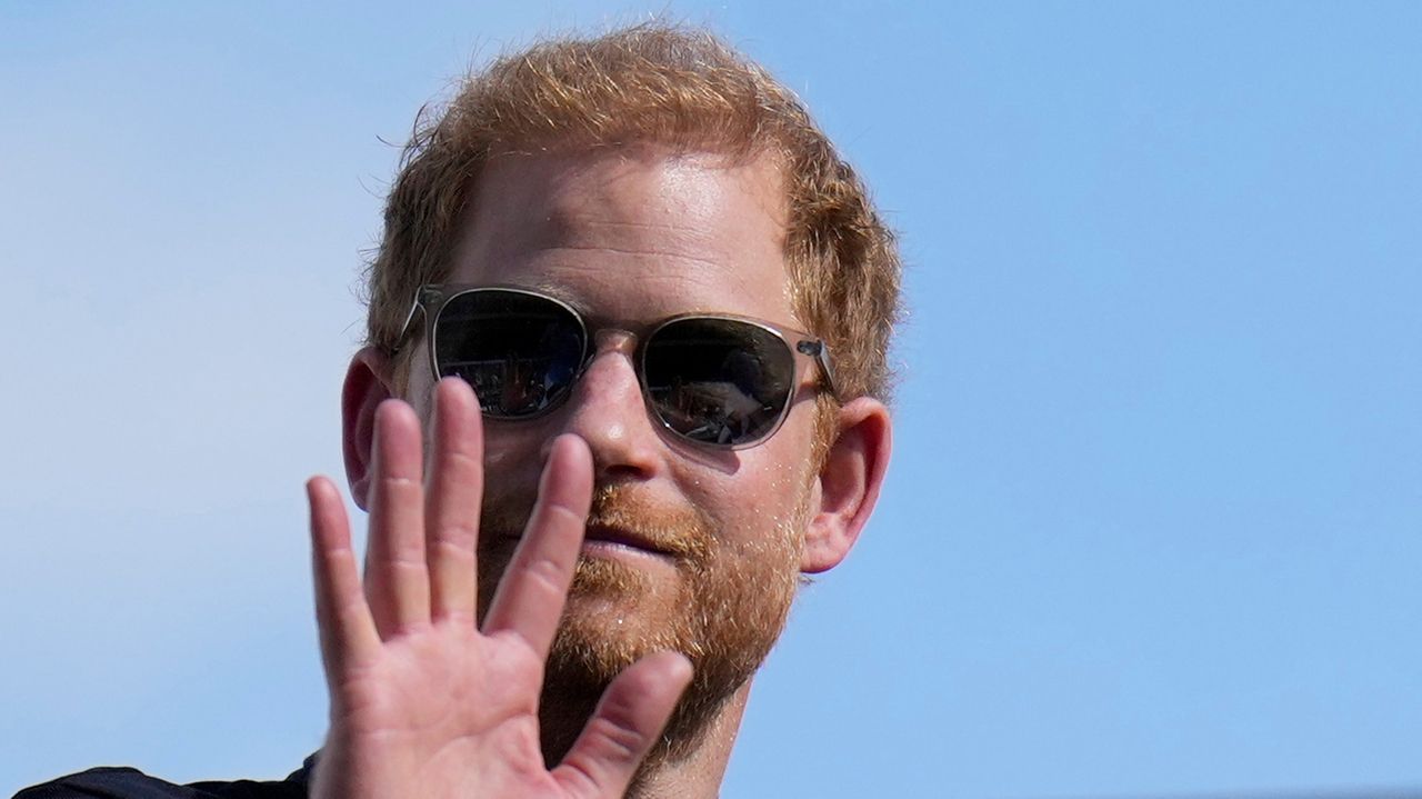 Prince Harry drops libel case against Daily Mail after damaging