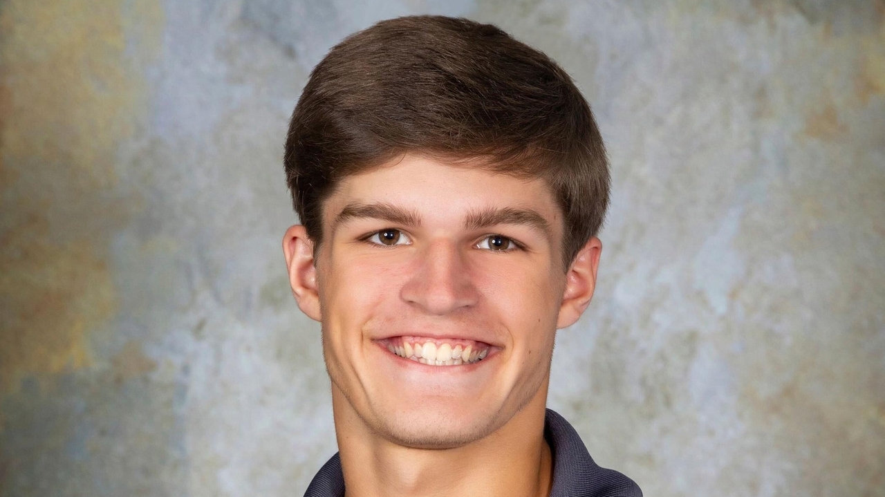 Alabama high school football player who died after suffering game ...