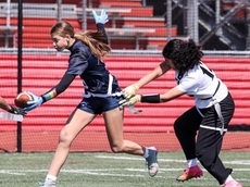 MacArthur flag football's Gina Iannuzzi throws 3 TD passes, runs for another in win