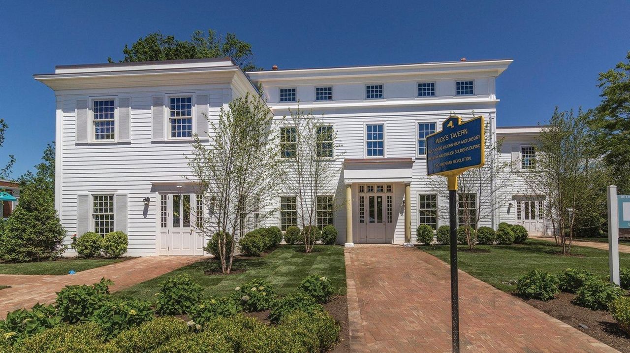 Bridgehampton commercial building lists for 10.7M Newsday