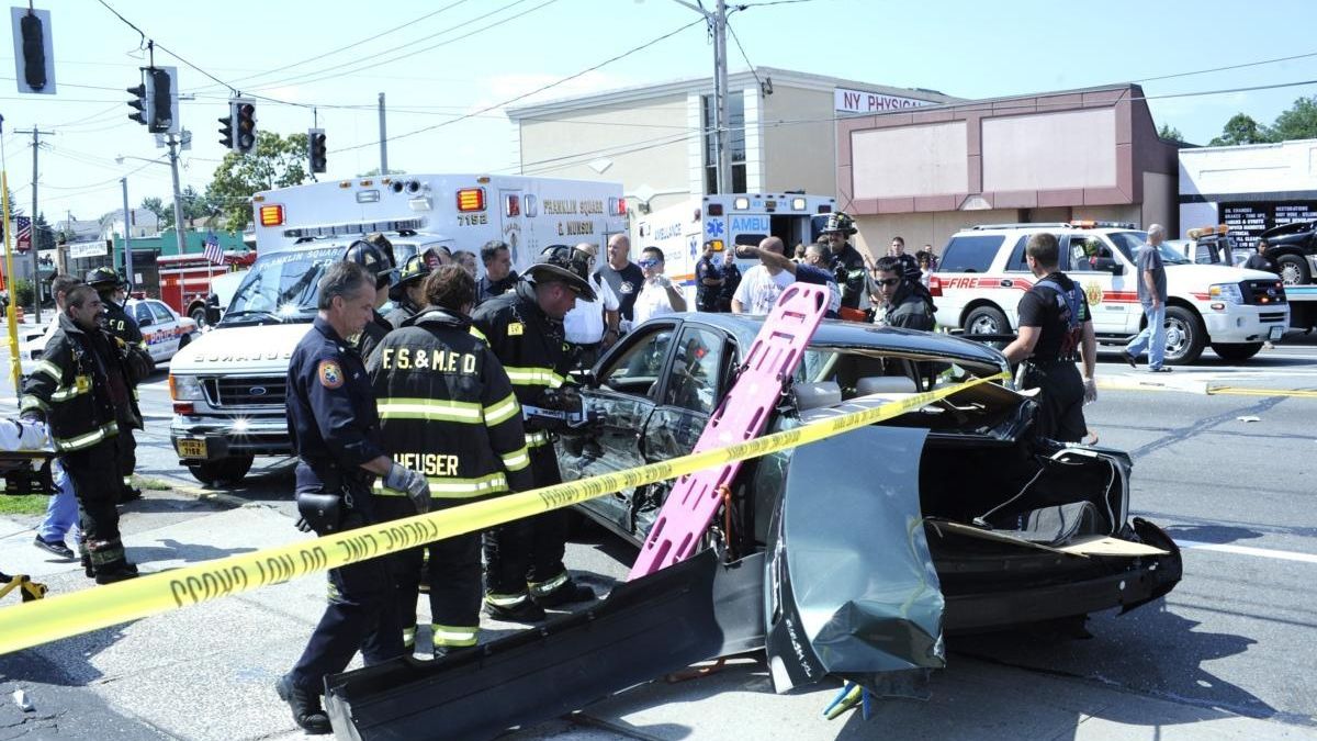 Girl, 5, OK after she's ejected in Franklin Square crash Newsday
