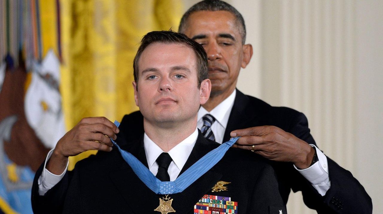 Navy SEAL Edward Byers Jr. receives Medal of Honor - Newsday