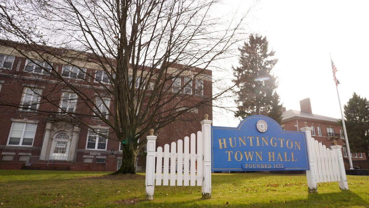 Huntington increasing security at town hall after visitor punches man
