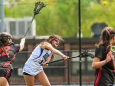 Gatto's OT goal leads Roslyn girls lacrosse over Friends Academy