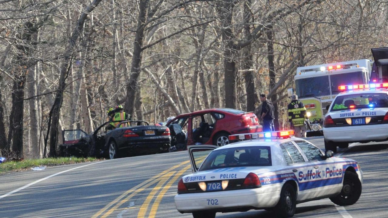 1 dead, 1 burned in Rocky Point twocar crash Newsday