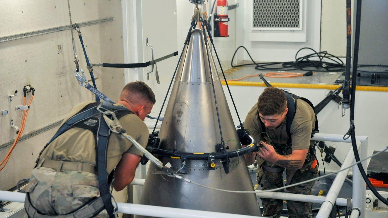 With only one nuclear arms pact left between the US and Russia, a new ...