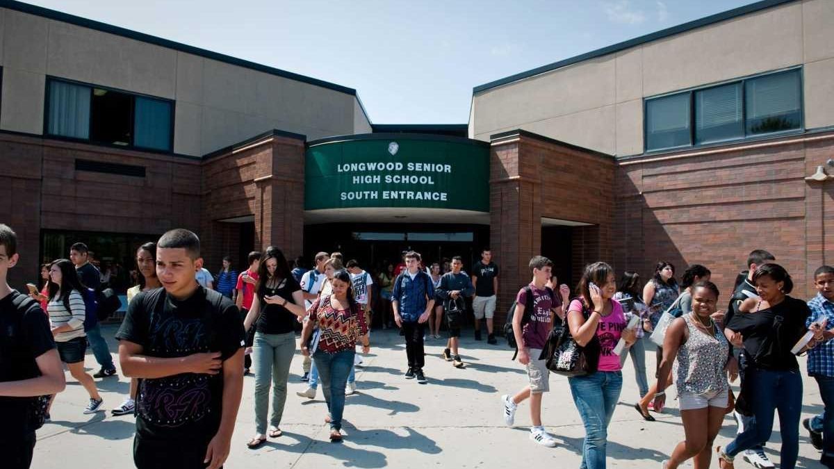 Roslyn, Longwood schools open their doors Newsday