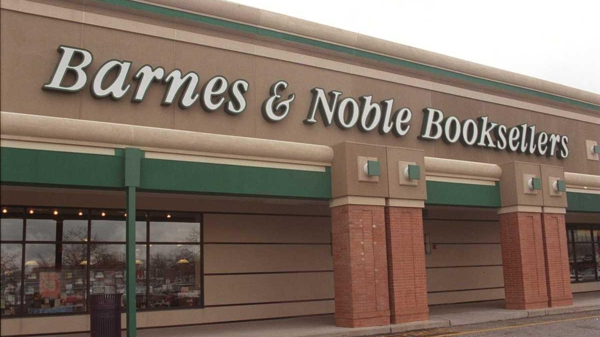 Barnes Noble Closing Store In Huntington Station Newsday