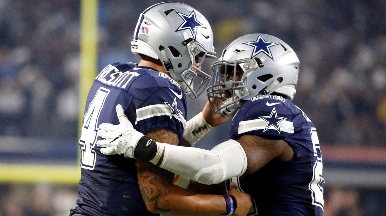 Cowboys defeat Washington, 19-16, which keeps Giants alive in