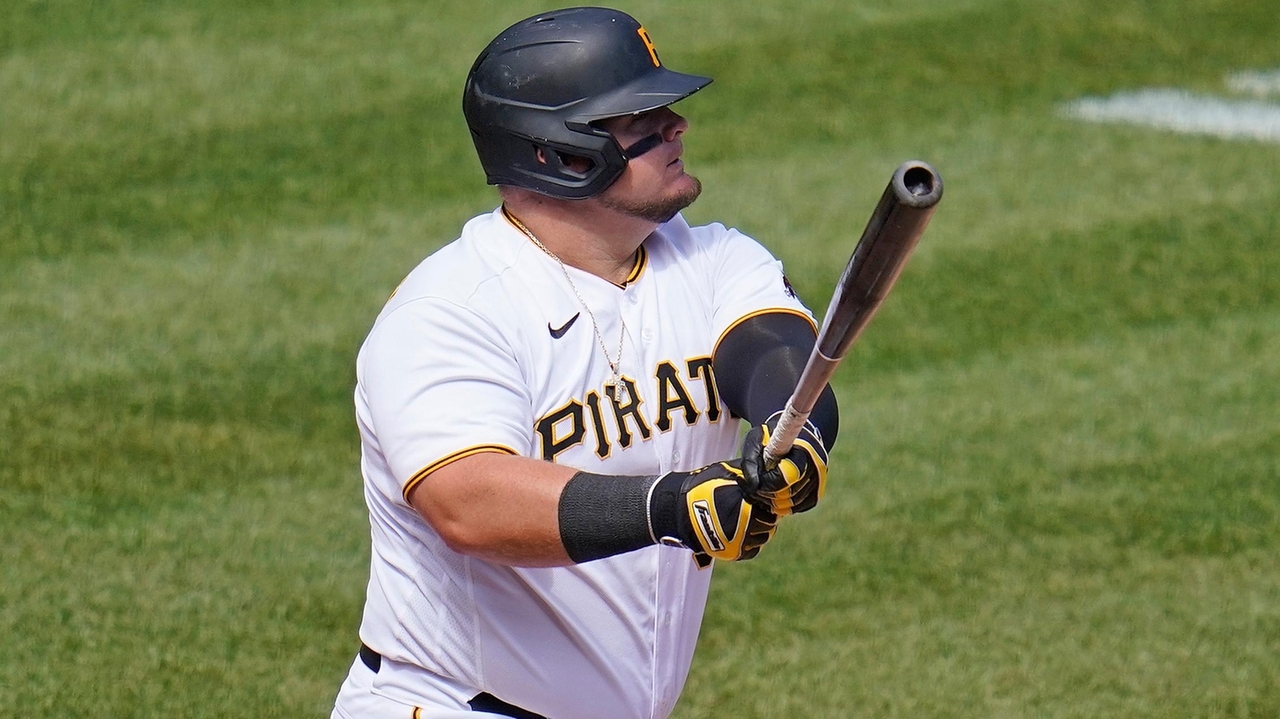 Daniel Vogelbach s Go ahead Homer Leads Pirates Past Dodgers Newsday