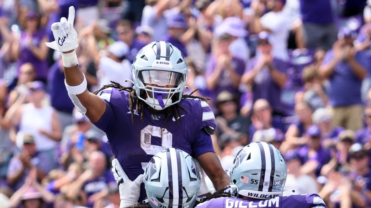 K-State Wildcats Football: First look at new helmet, uniform