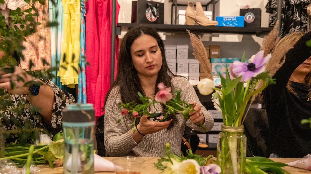 Make your own bouquets at these Long Island flower classes Newsday