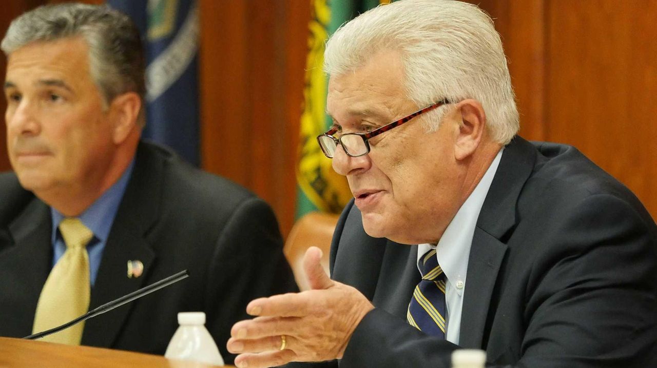 Oyster Bay approves 289.6 million budget; keeps taxes flat Newsday