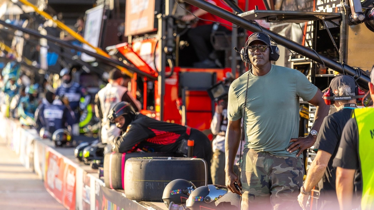 IndyCar and NASCAR partner for a desert doubleheader as both series ...