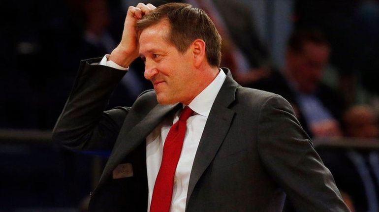 Head coach Jeff Hornacek of the New York Knicks reacts...