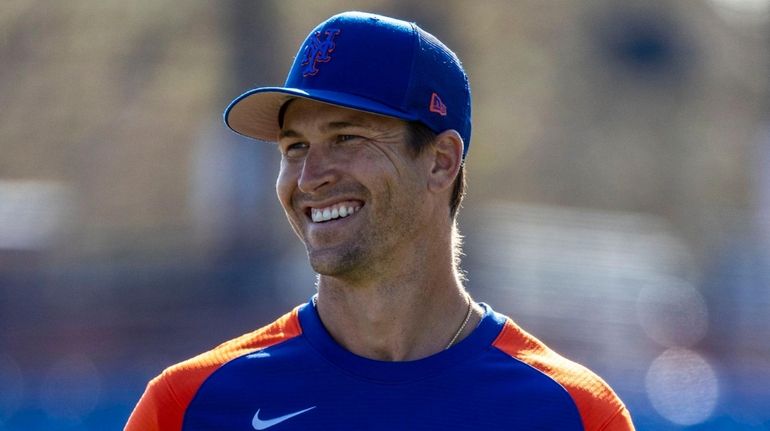 Jacob deGrom officially opts out, becomes free agent - Newsday