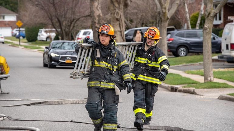 Long Island woman pushes to honor retired firefighters who gave