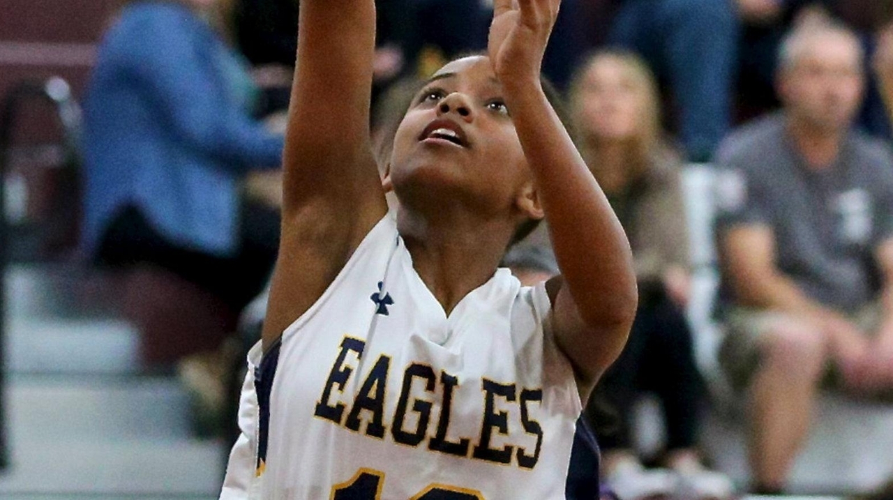 West Babylon beats Port Jefferson in Suffolk girls basketball small