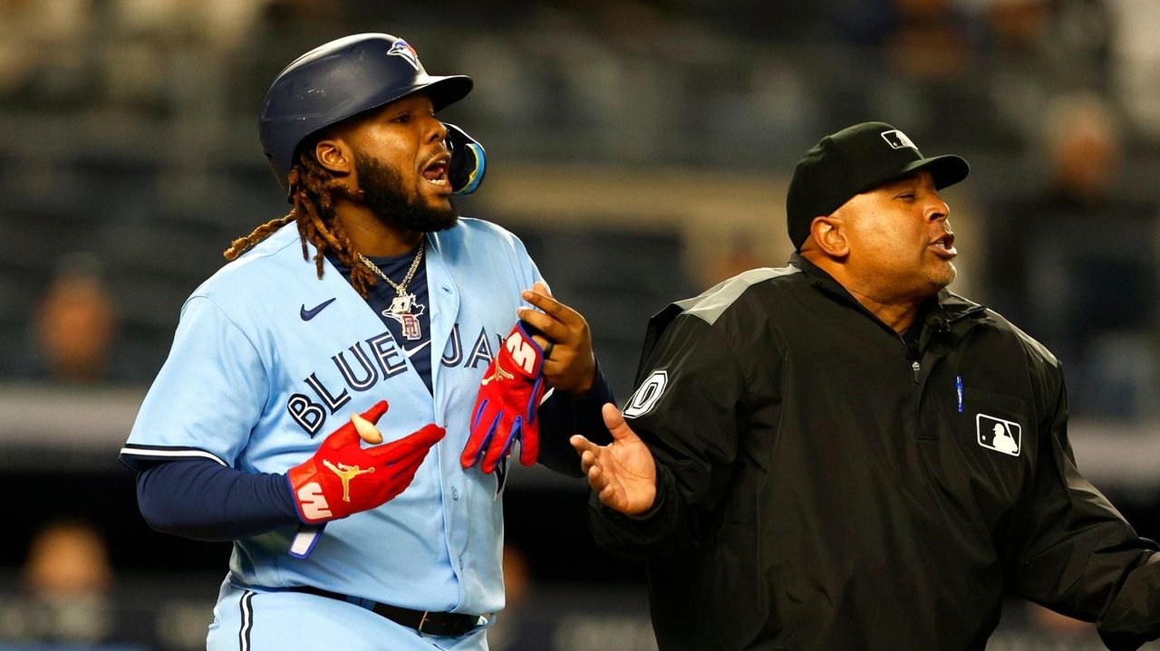 Guerrero homers, leads Stripling, Blue Jays over Tigers 6-0