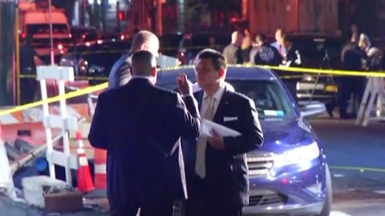 Female NYPD officer fatally shot in the Bronx, police say - Newsday