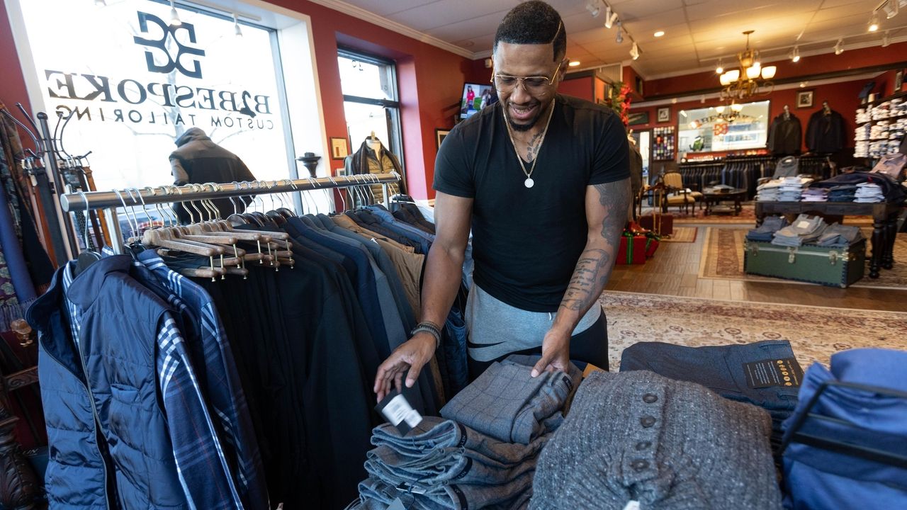 Holiday Shopping Guide Glen Head teems with spirit Newsday