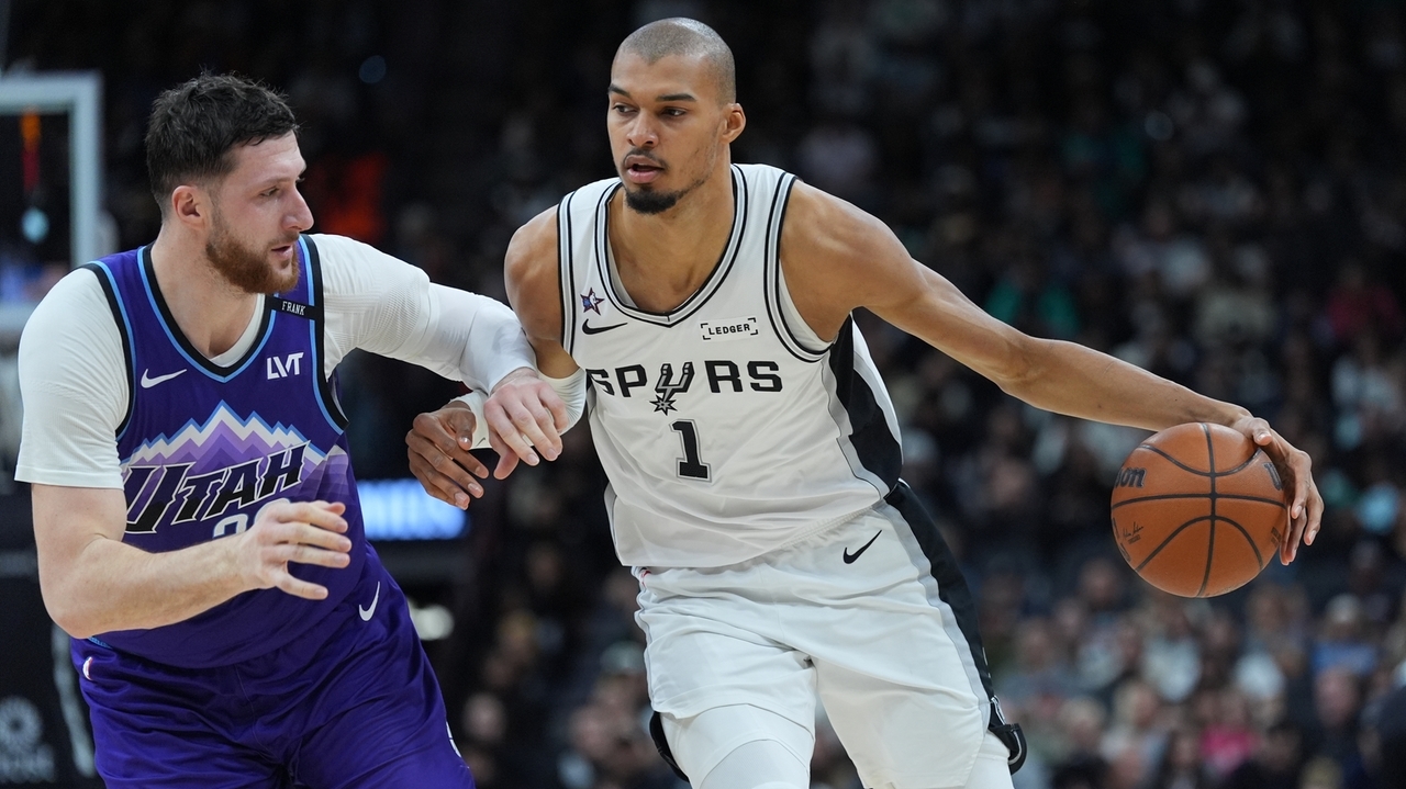 Wembanyama celebrates being named an All-Star starter with victory