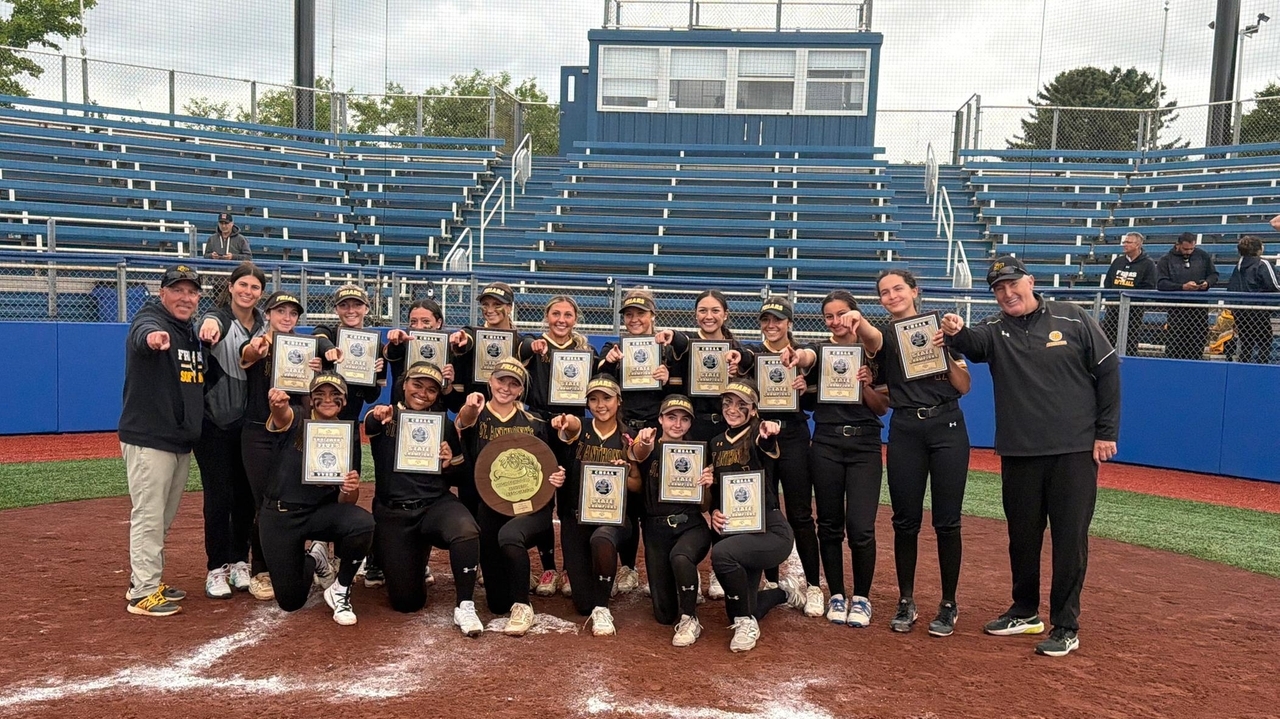 How St. Anthony's softball continues to win state titles year after year