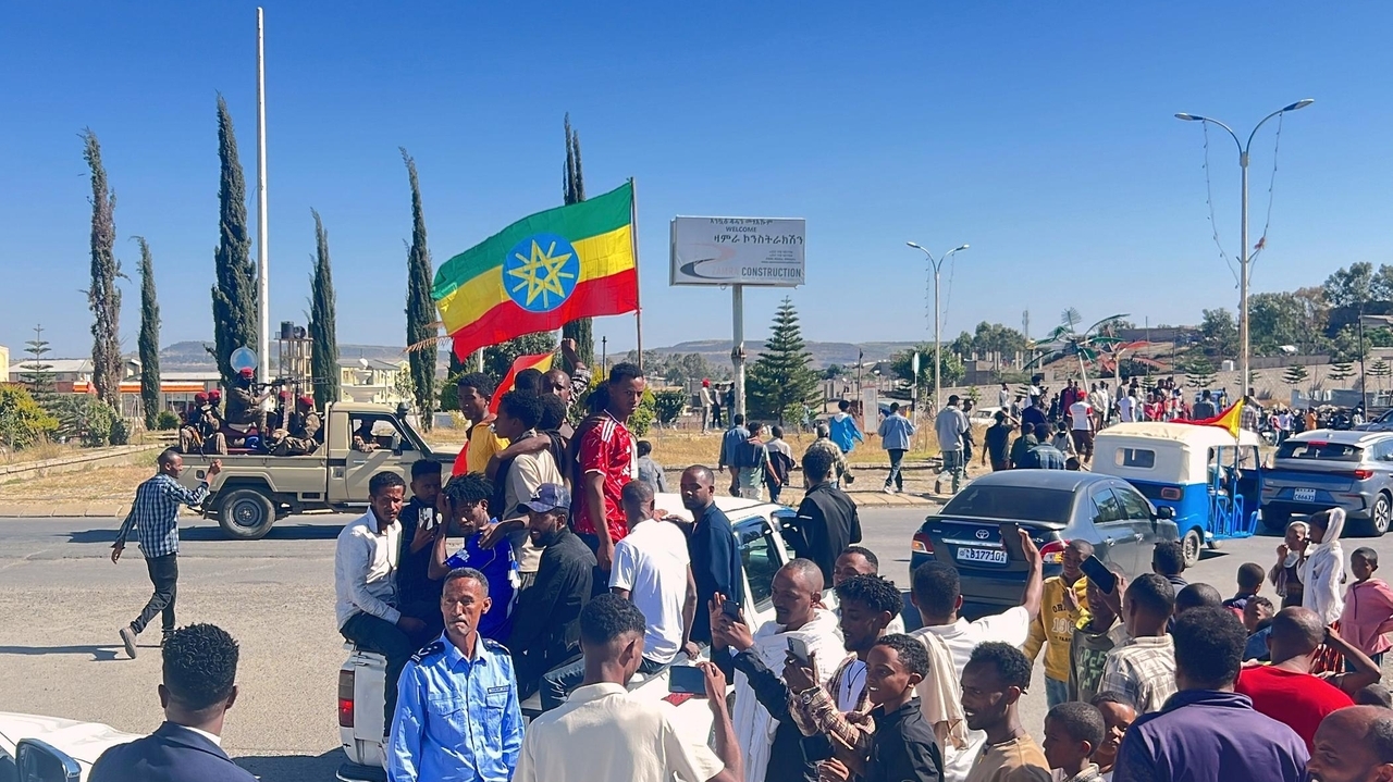 Ethiopia's Tigray rebels urged to disarm as commander vows to fight on ...
