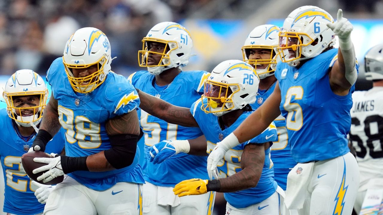 Chargers rally in second half, survive wild finish to beat