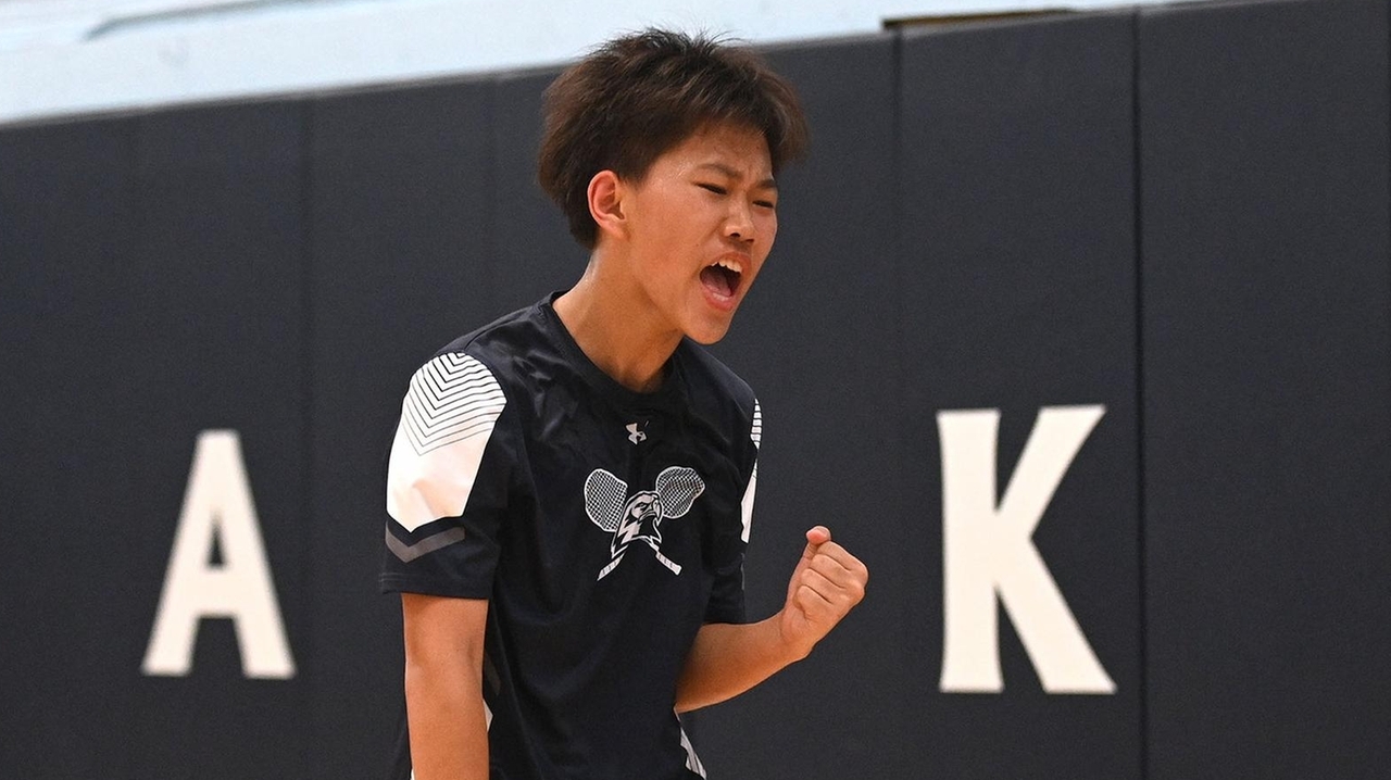 Plainview-Old Bethpage JFK's Li spreads his love of badminton to his community