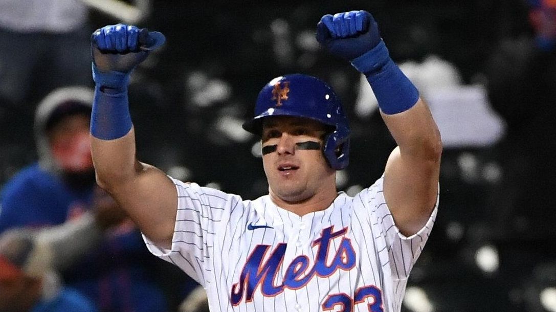 Mets' James McCann playing first base in career first