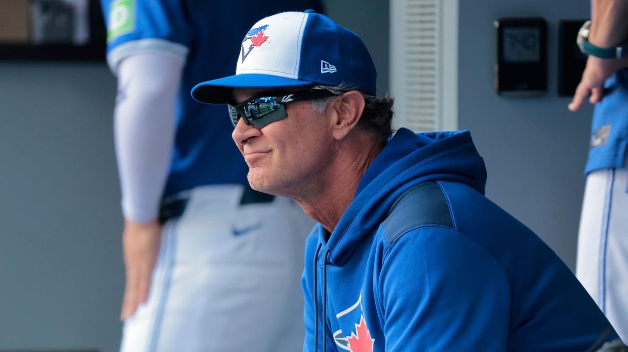 Yankees great Mattingly still has his eyes on World Series