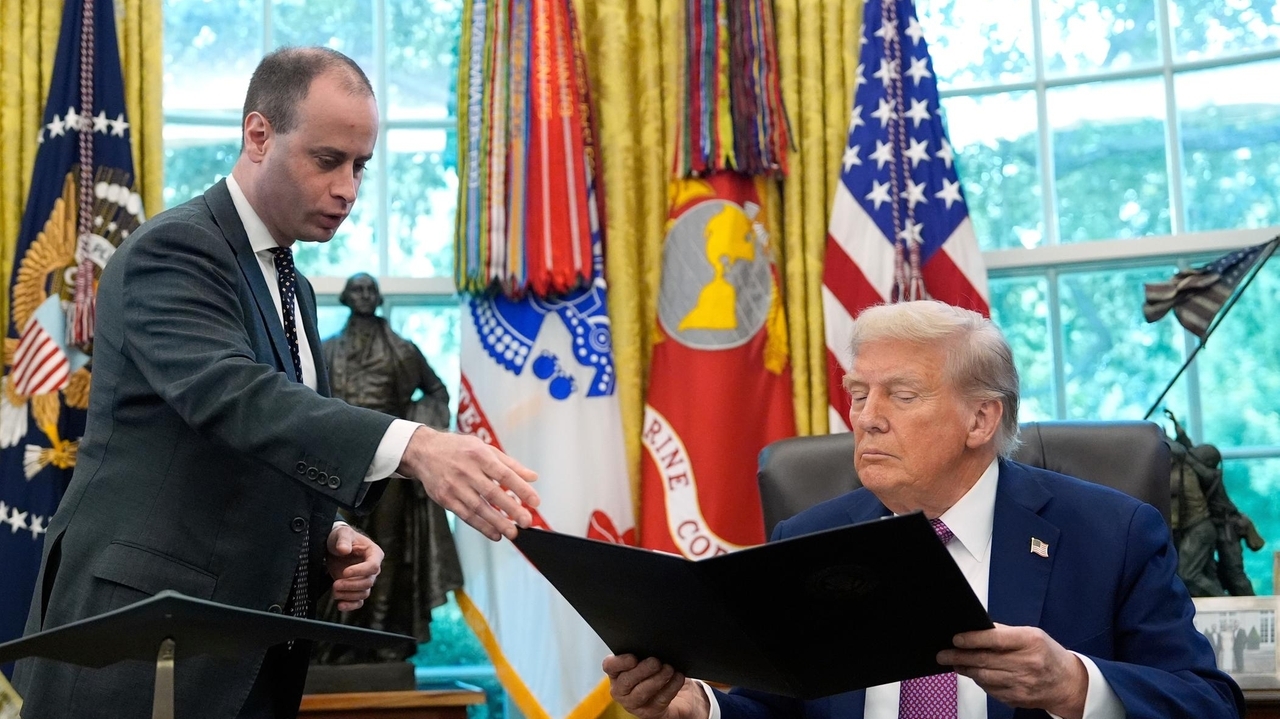 Trump announces staff secretary Will Scharf will be his new White House counsel