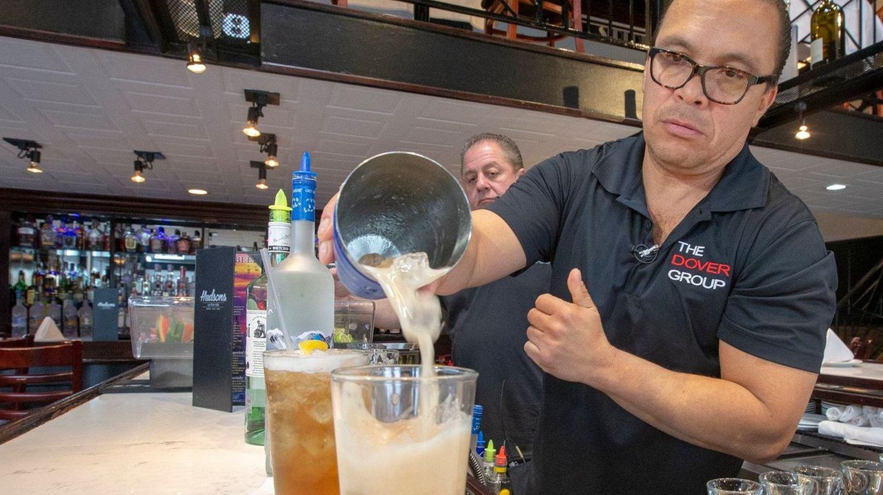 Freeport, Tennessee bartenders plan Long Island iced tea duels Newsday