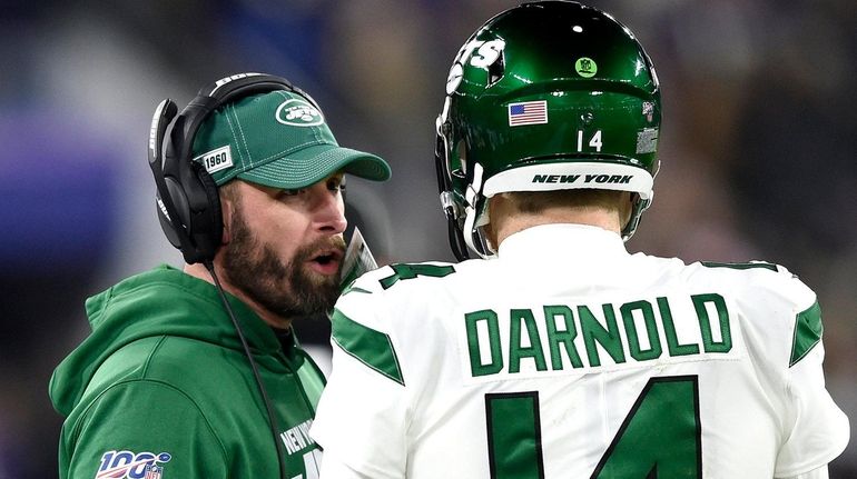 New York Jets head coach Adam Gase and quarterback Sam...