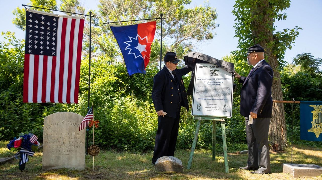 A Juneteenth history lesson, remembrance at Civil War soldier's grave ...