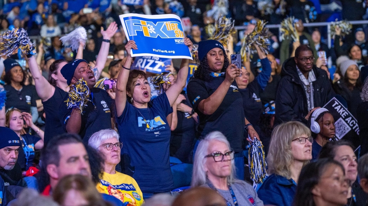 Albany looks at a better retirement deal for many workers, with cost at issue