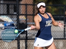It's another girls tennis crown for Bayport-Blue Point's Lily Castka